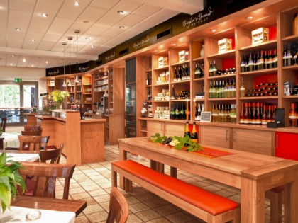 照片: Kaisergarten Vinothek &amp; Winzercafé